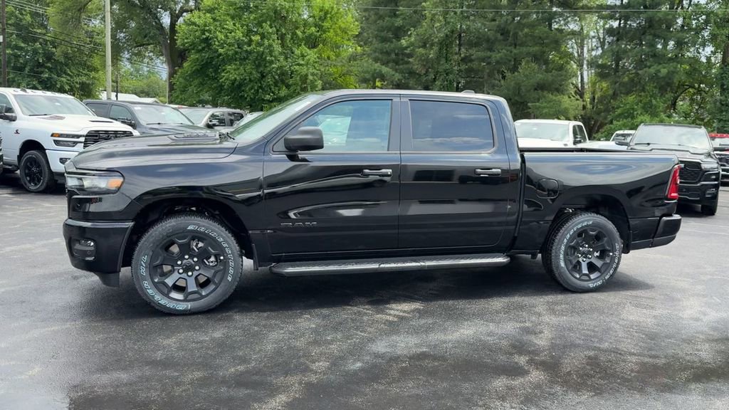New 2026 RAM 1500 Express AWD/4WD image 3