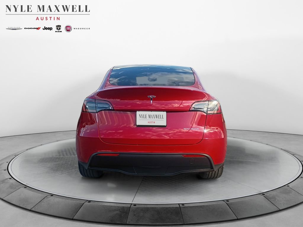 Used 2022 Tesla Model Y Long Range image 15