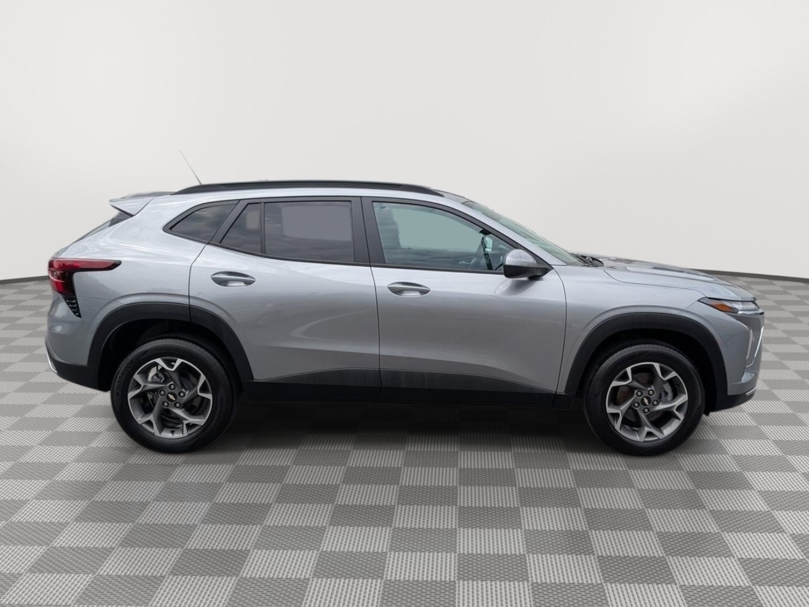 Used 2024 Chevrolet Trax LT w/ Driver Confidence Package FWD image 6