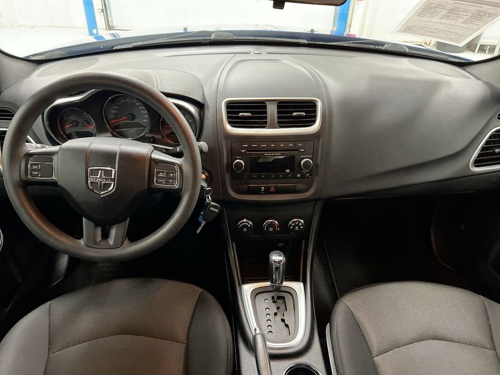 Used 2013 Dodge Avenger SE image 10