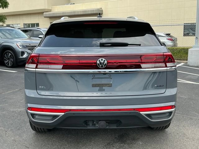 Certified 2024 Volkswagen Atlas Cross Sport SEL AWD/4WD image 4