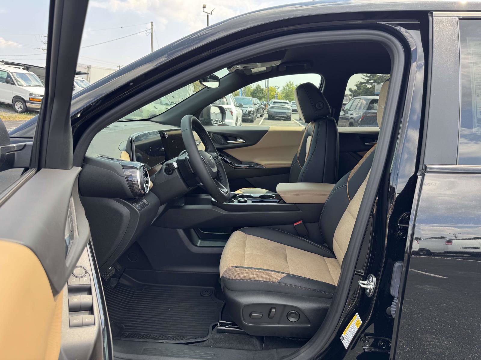New 2026 Chevrolet Equinox ACTIV image 16