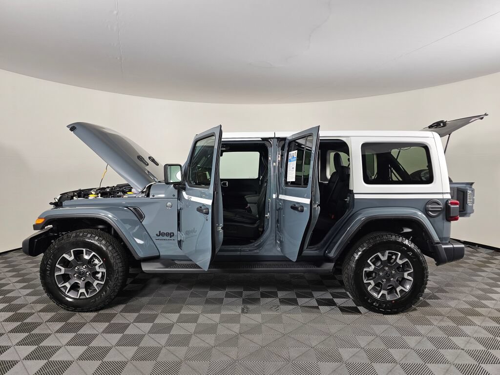 New 2026 Jeep Wrangler Unlimited Sahara w/ Whitecap Package AWD/4WD image 16