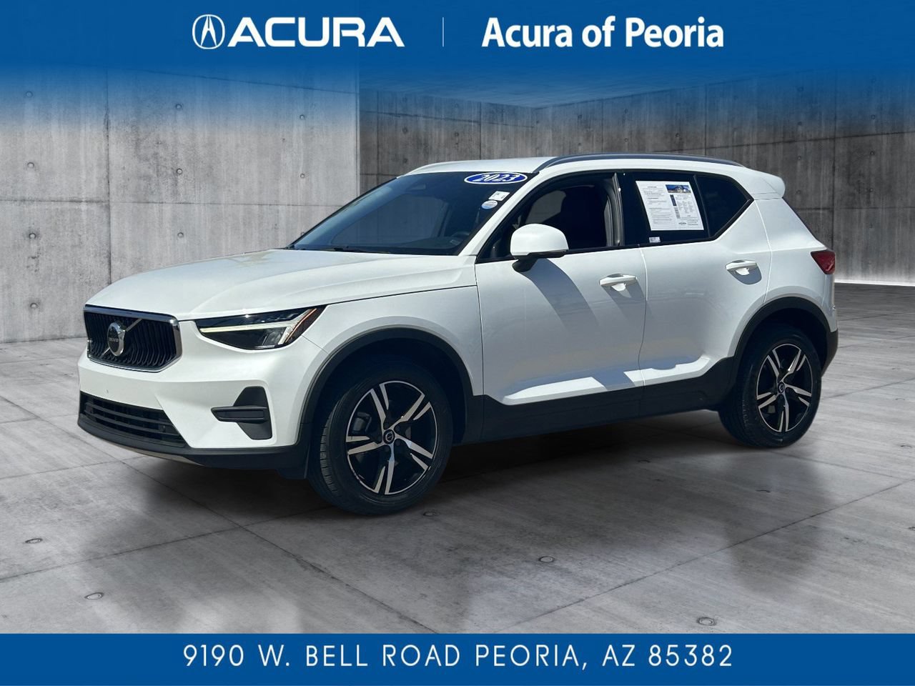 Used 2023 Volvo XC40 B4 Core