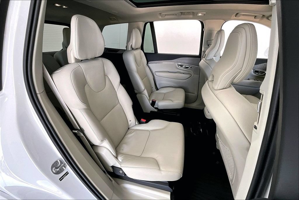 Certified 2025 Volvo XC90 B6 Plus w/ Protection Package Premier AWD/4WD image 36