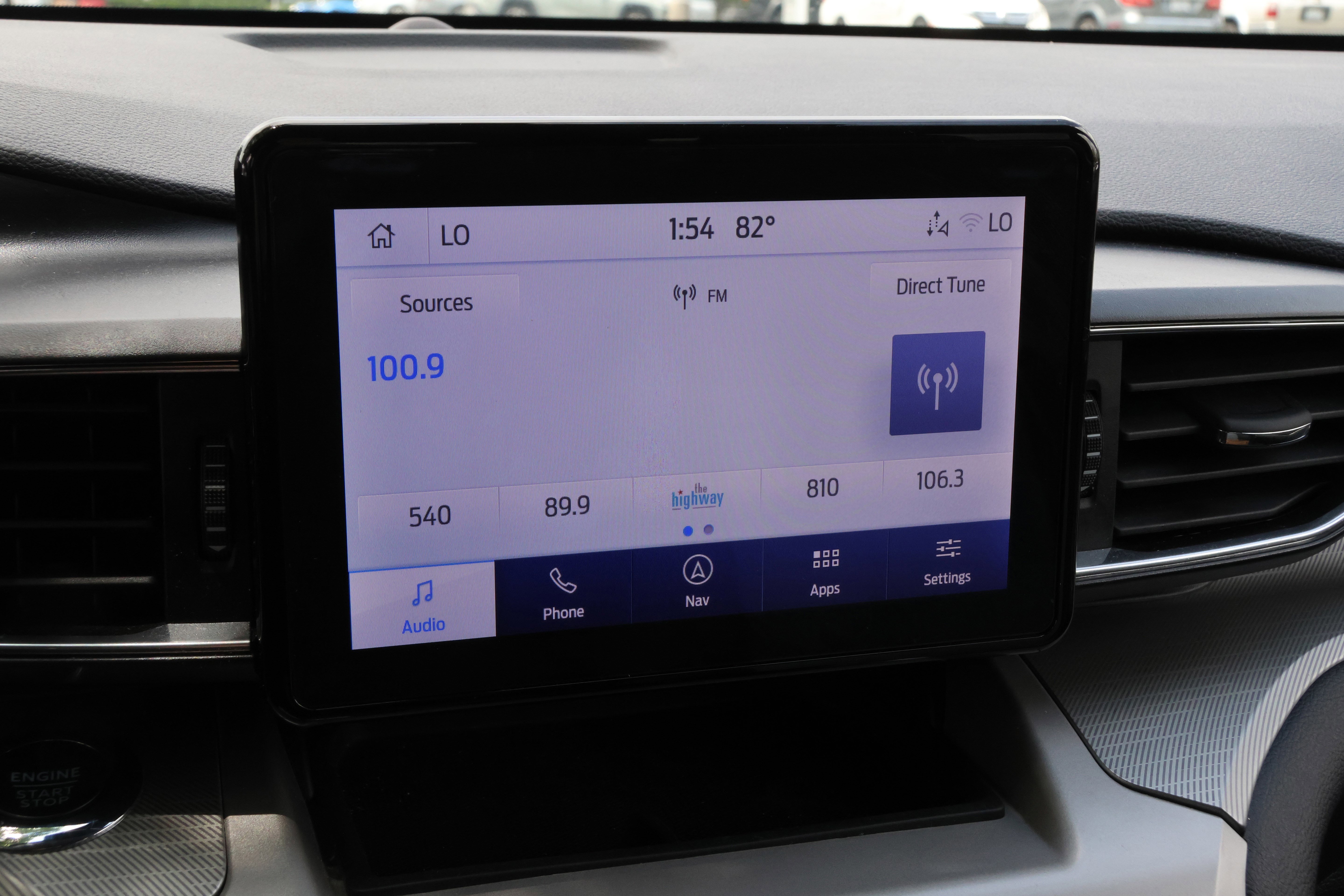 Used 2023 Ford Explorer XLT w/ Equipment Group 202A AWD/4WD image 23