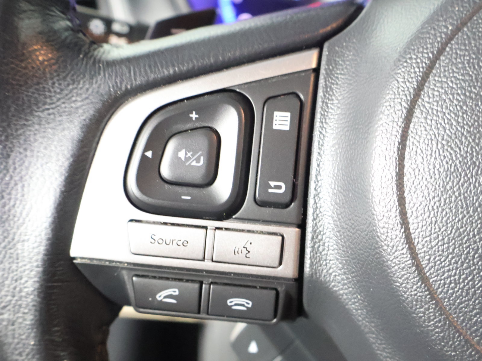 Used 2015 Subaru Outback 2.5i Limited AWD/4WD image 30