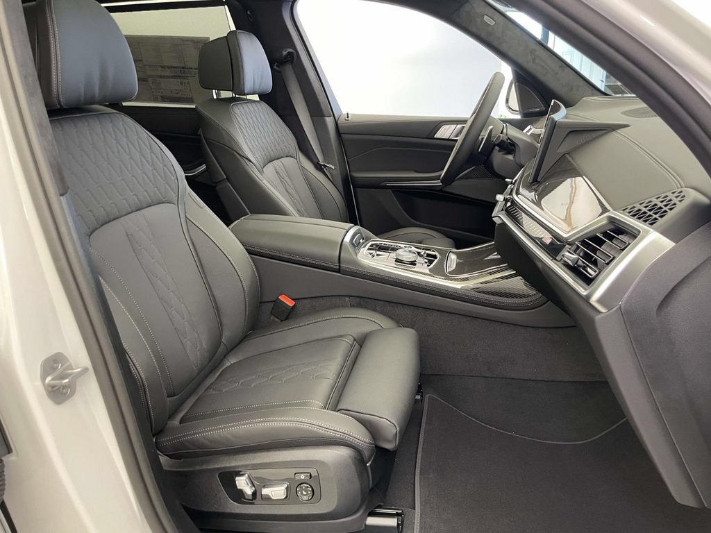New 2027 BMW X7 M60i AWD/4WD image 21