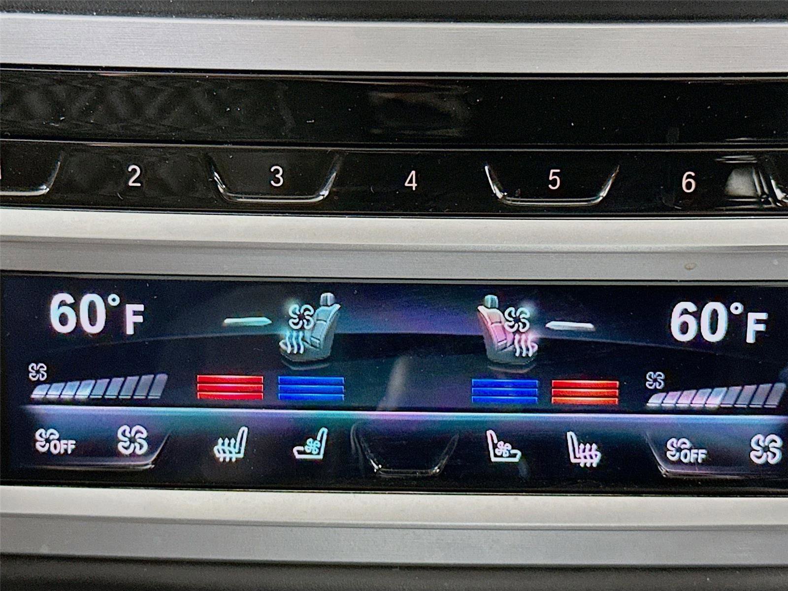 Used 2021 BMW M760i xDrive image 21
