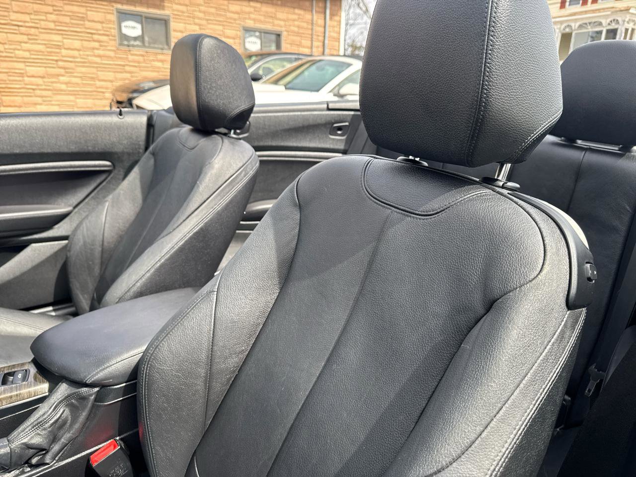 Used 2016 BMW M235i xDrive Convertible image 23