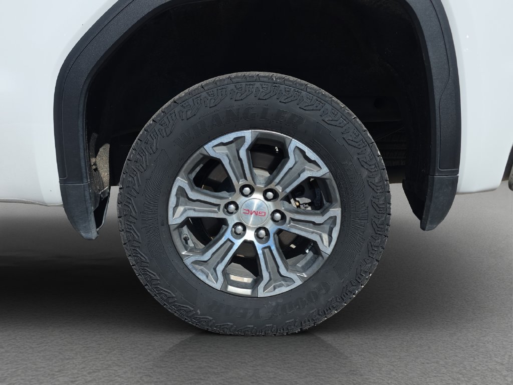 Used 2023 GMC Sierra 1500 SLE AWD/4WD image 5