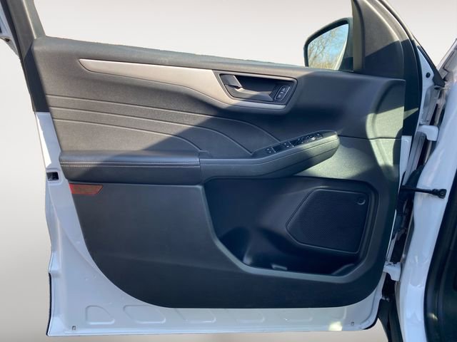 Used 2022 Ford Escape S image 16