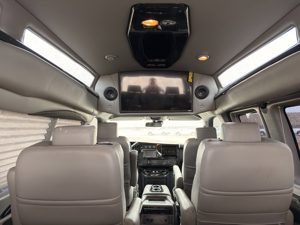 Used 2021 Chevrolet Express 2500 LS w/ Enhanced Convenience Package image 3