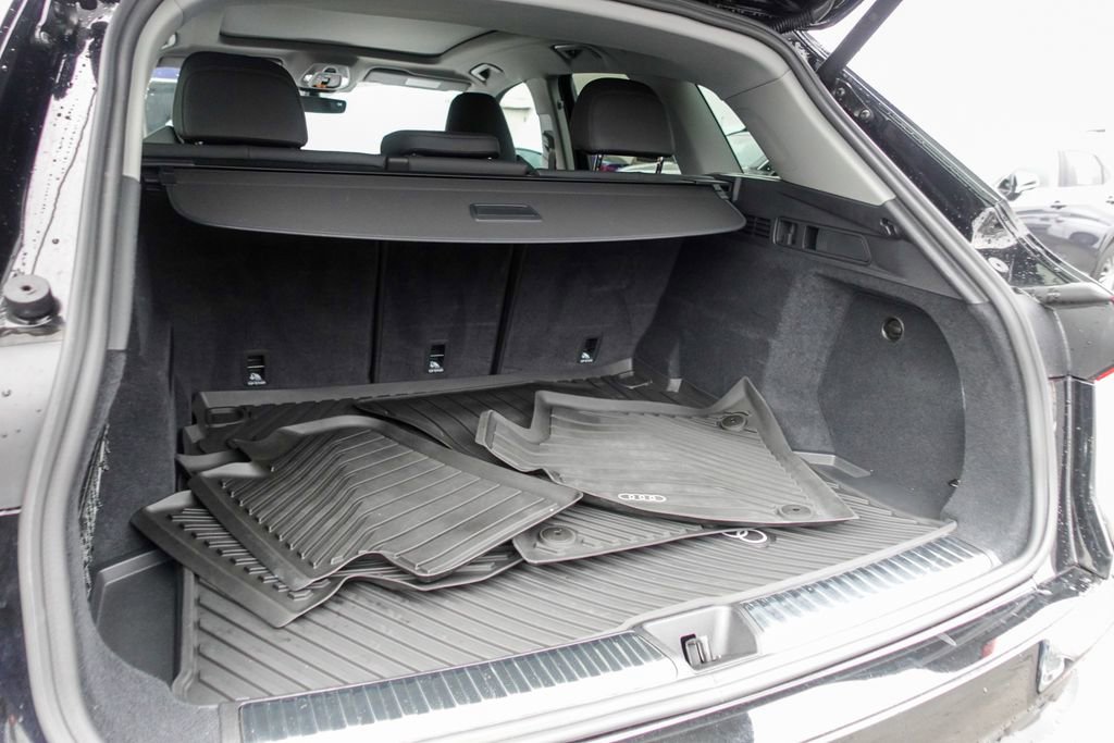 Used 2025 Audi Q5 Premium Plus w/ Premium Plus image 25