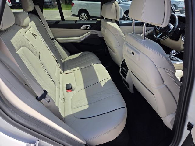 Used 2021 BMW X5 M50i w/ Executive Package AWD/4WD image 14