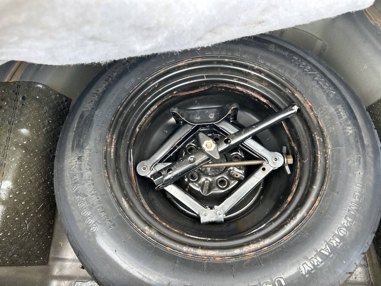 Used 2014 Dodge Avenger SE FWD image 20