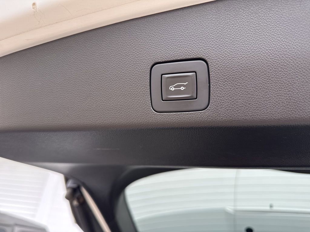 Certified 2020 Buick Encore GX Essence FWD image 42