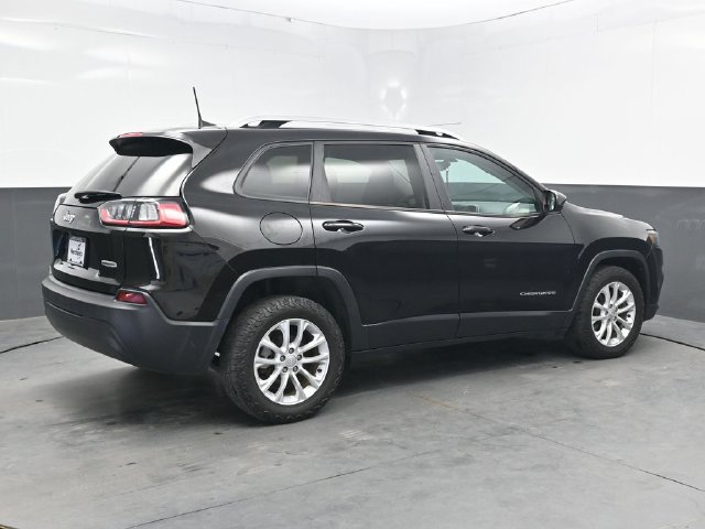 Used 2020 Jeep Cherokee Latitude FWD image 8