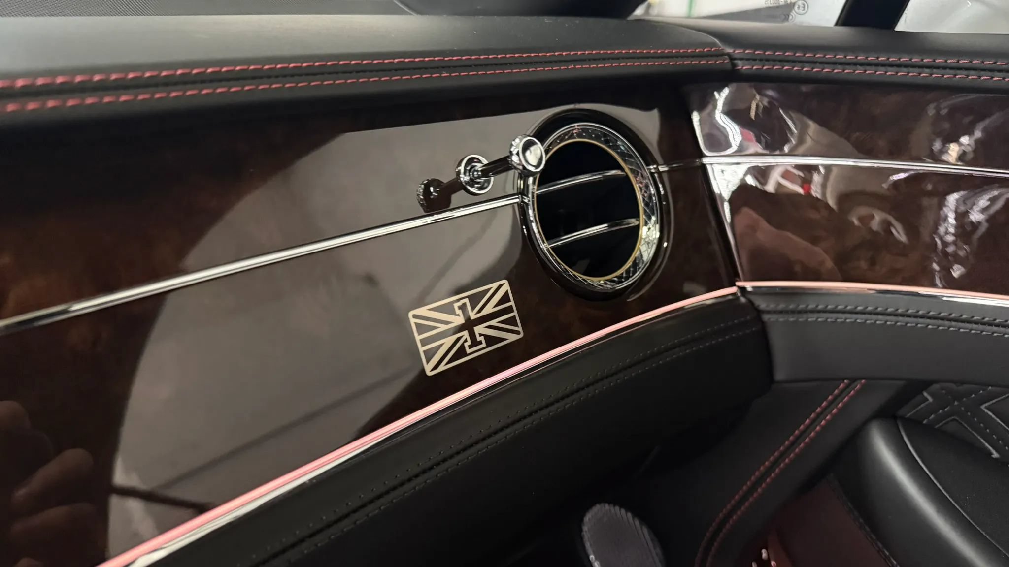 Used 2020 Bentley Continental GT AWD/4WD image 18