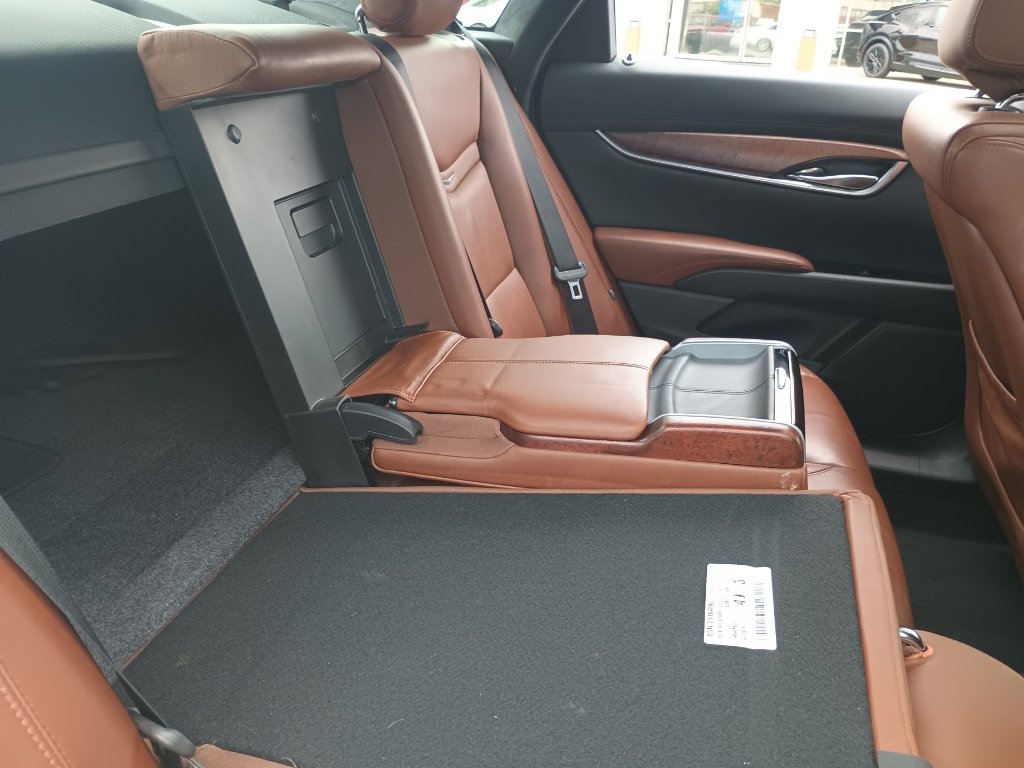 Used 2016 Cadillac XTS Luxury w/ Driver Awareness Package image 27