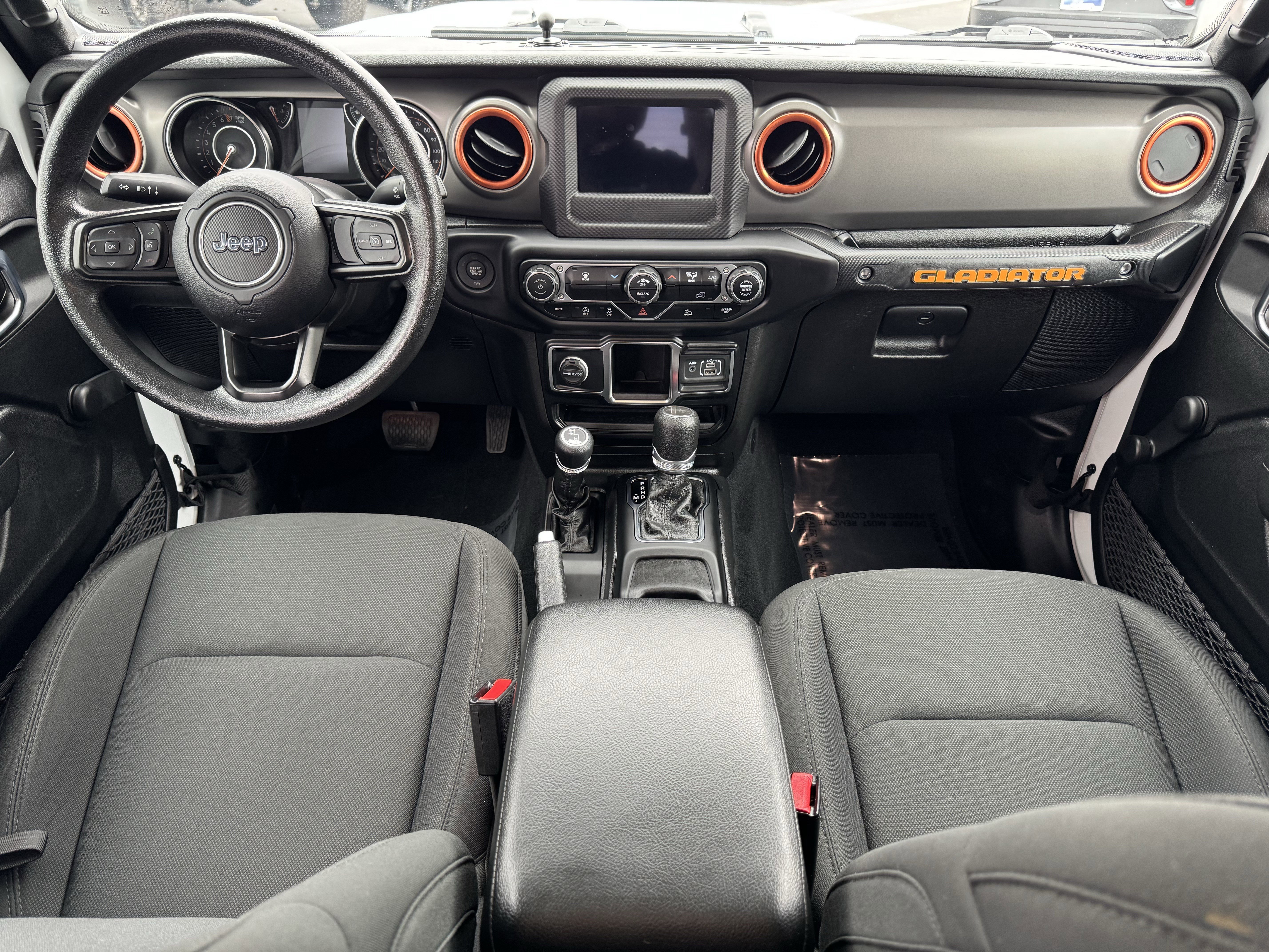 Used 2022 Jeep Gladiator Sport image 32