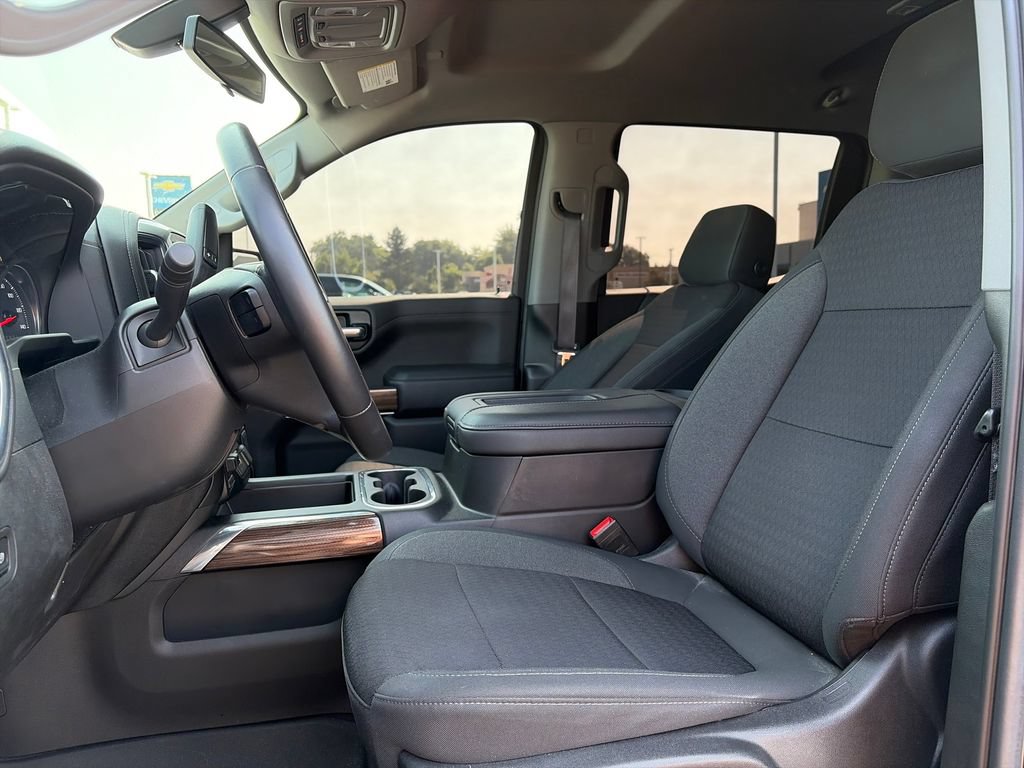 Used 2021 Chevrolet Silverado 1500 LT Trail Boss w/ Bed Protection Package AWD/4WD image 14