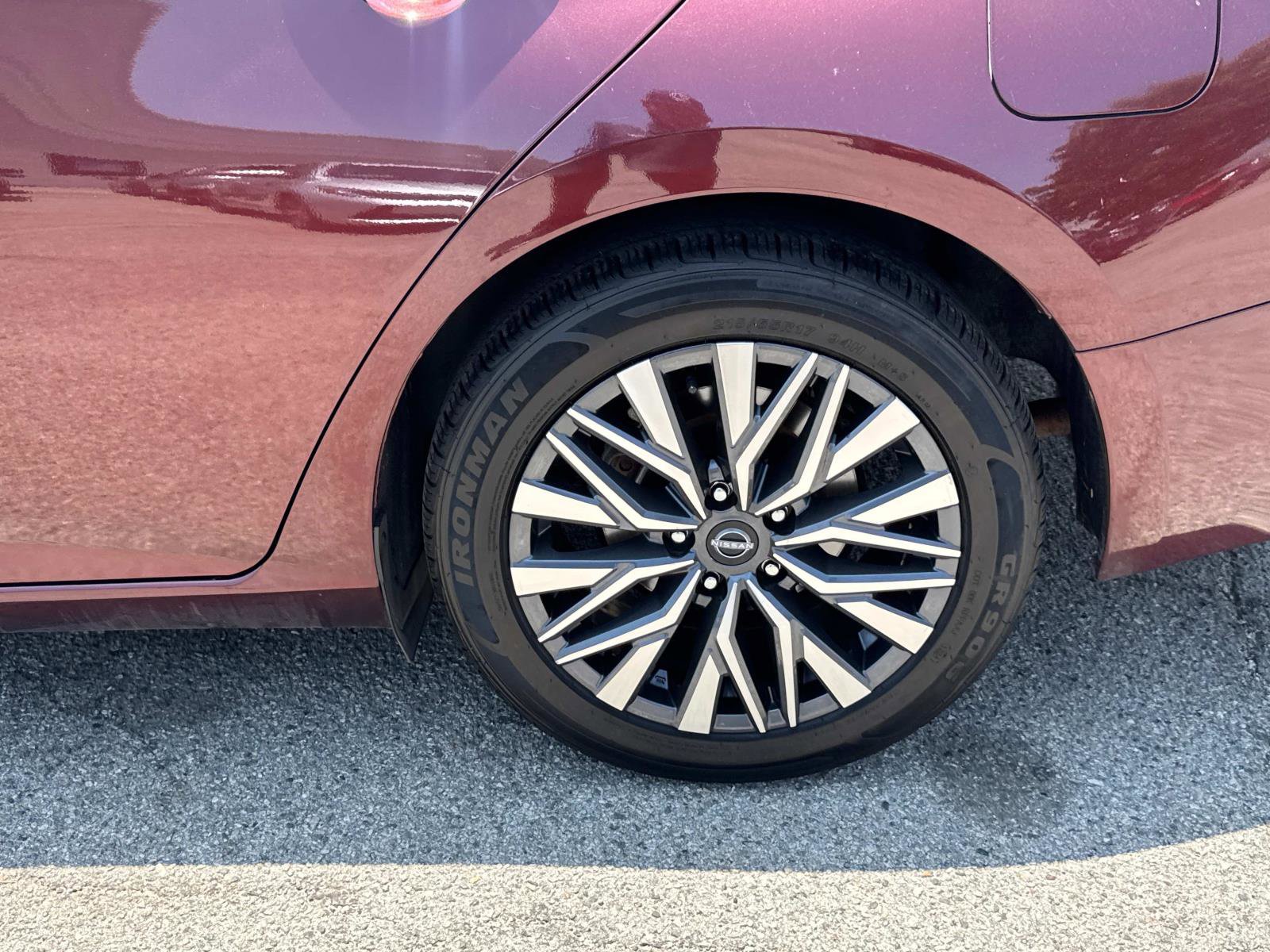 Used 2023 Nissan Altima 2.5 SV image 5