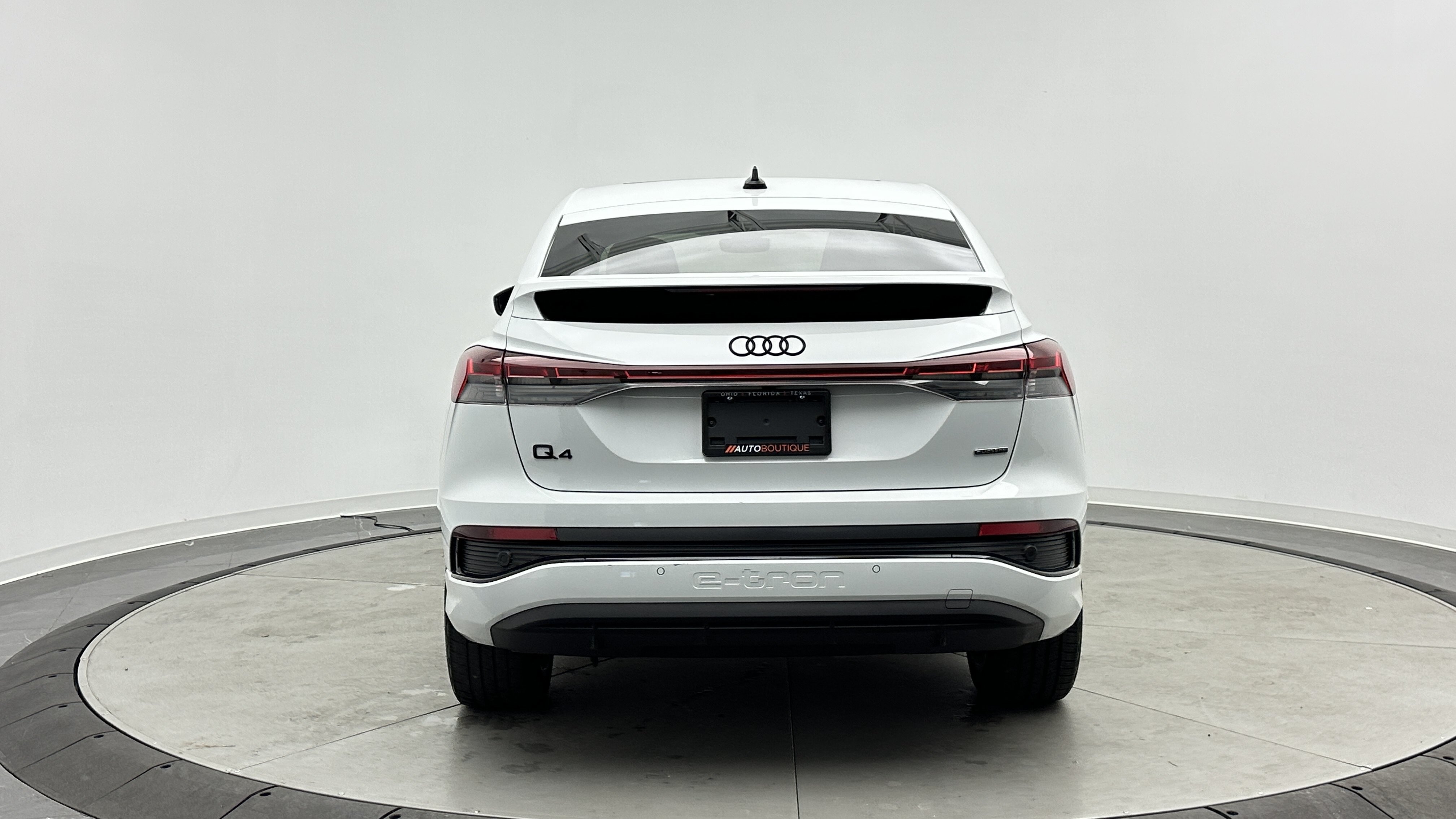 Used 2023 Audi Q4 e-tron Premium w/ Convenience Package AWD/4WD image 7