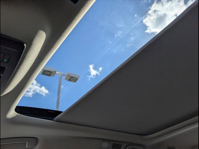 Used 2024 Nissan Pathfinder Platinum w/ Cargo Package image 25