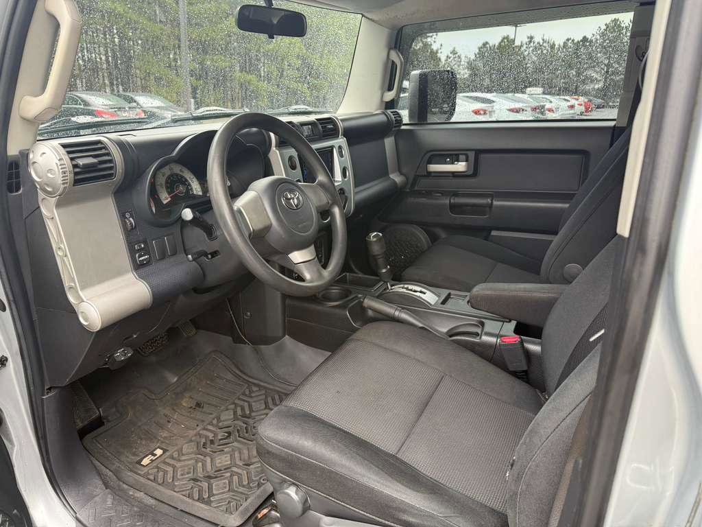 Used 2007 Toyota FJ Cruiser 2WD image 7