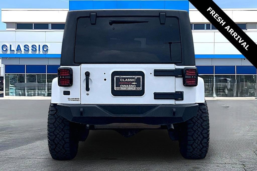 Used 2014 Jeep Wrangler Unlimited Rubicon image 6
