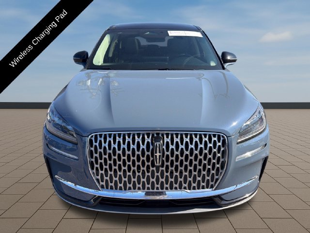Used 2024 Lincoln Corsair AWD w/ Equipment Group 101A image 11