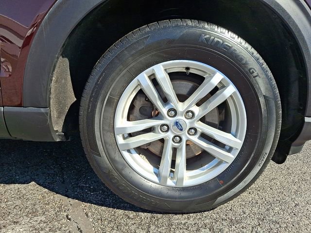 Used 2023 Ford Explorer XLT w/ Class IV Trailer Tow Package image 12