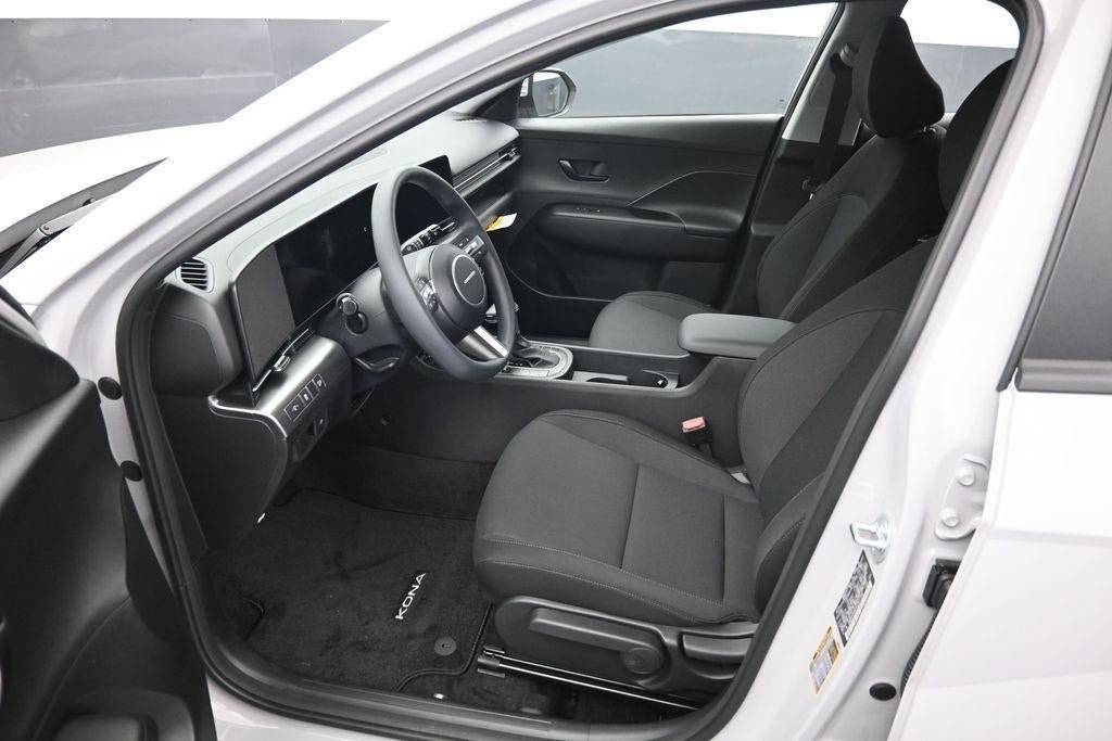 New 2027 Hyundai Kona SE FWD image 9
