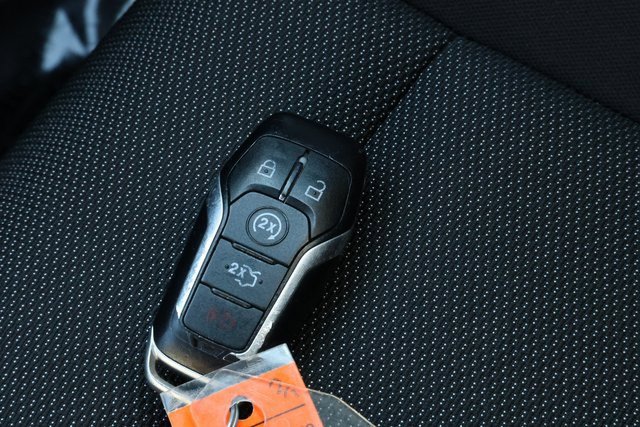 Used 2015 Ford Mustang Convertible w/ Equipment Group 051A image 26