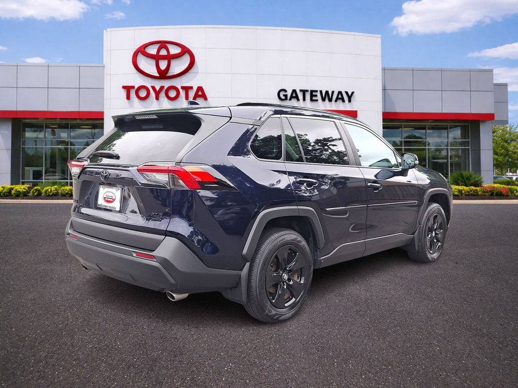 Used 2020 Toyota RAV4 XLE w/ Convenience Package AWD/4WD image 4