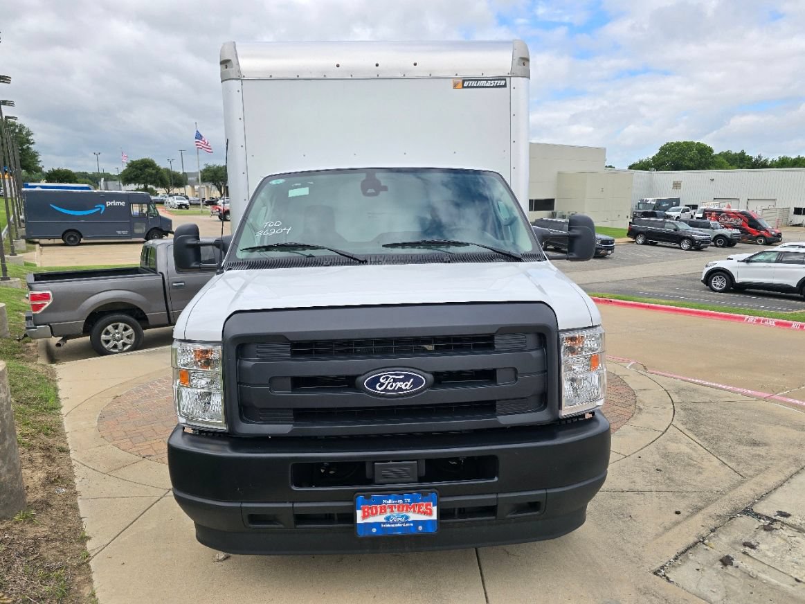 New 2026 Ford E-450 and Econoline 450 Super Duty w/ Power Equipment Group RWD image 3