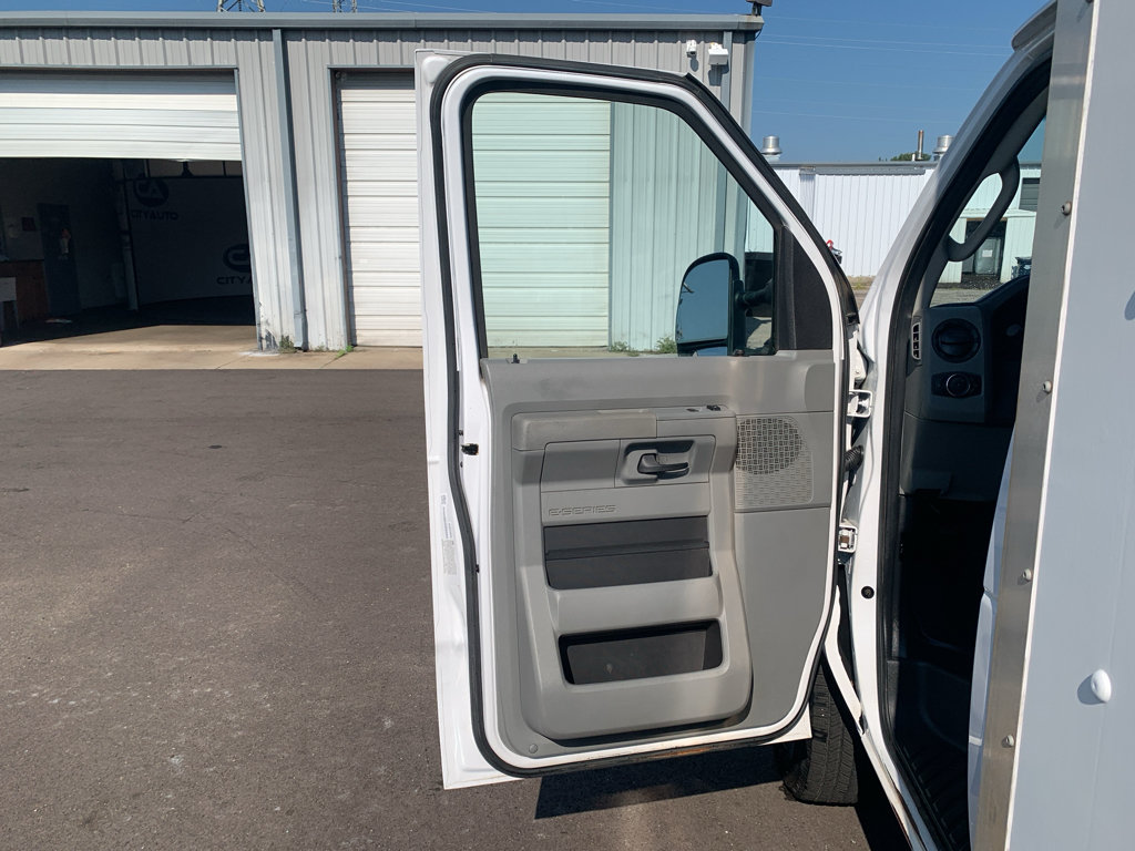 Used 2022 Ford E-350 and Econoline 350 Super Duty w/ Power Windows & Locks Group RWD image 13