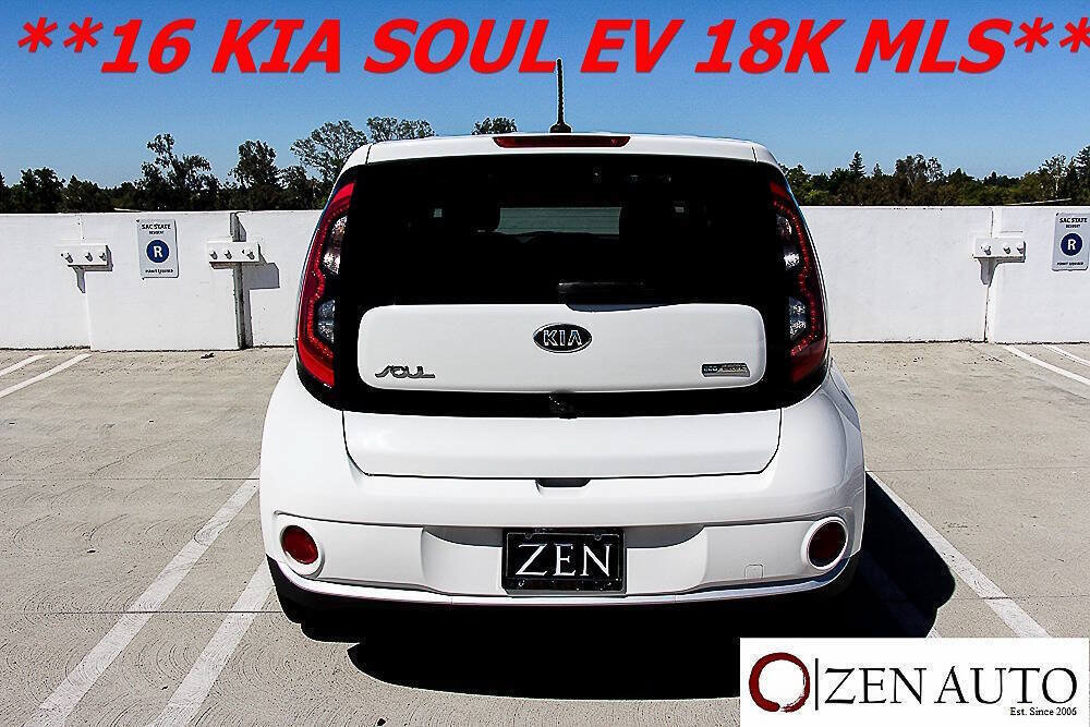 Used 2016 Kia Soul EV FWD image 10