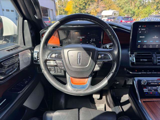 Used 2020 Lincoln Navigator L Reserve w/ Equipment Group 208A Reserve AWD/4WD image 22