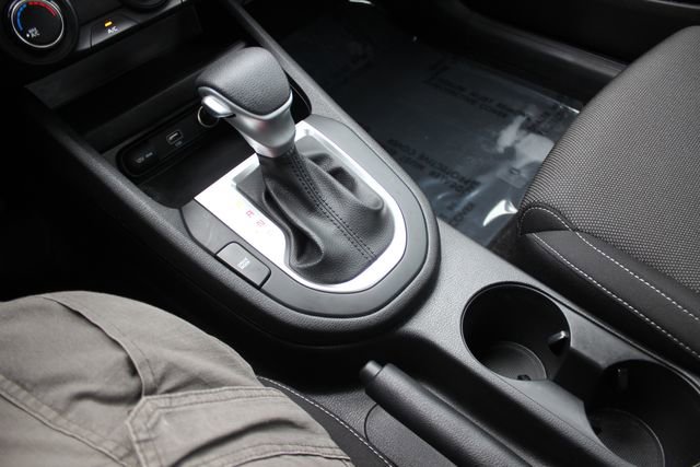Used 2023 Kia Forte LXS image 9