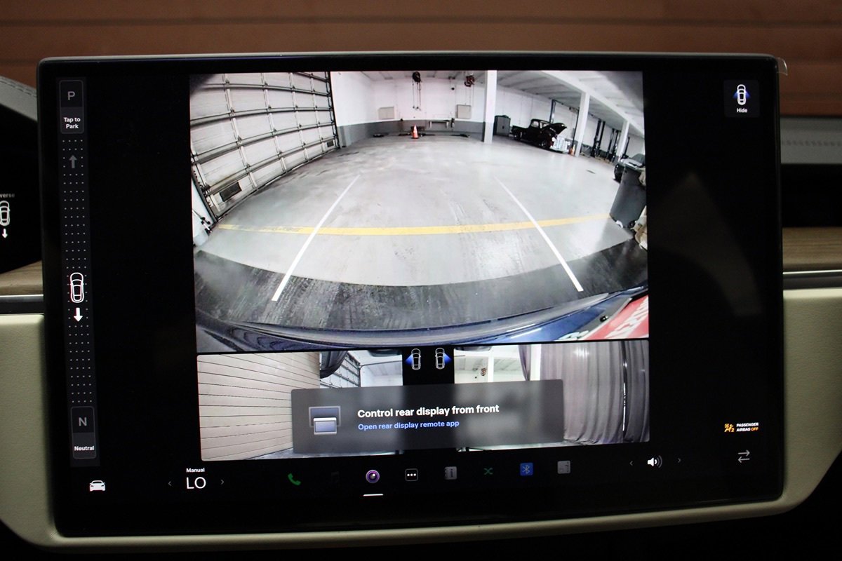 Used 2022 Tesla Model S AWD image 33