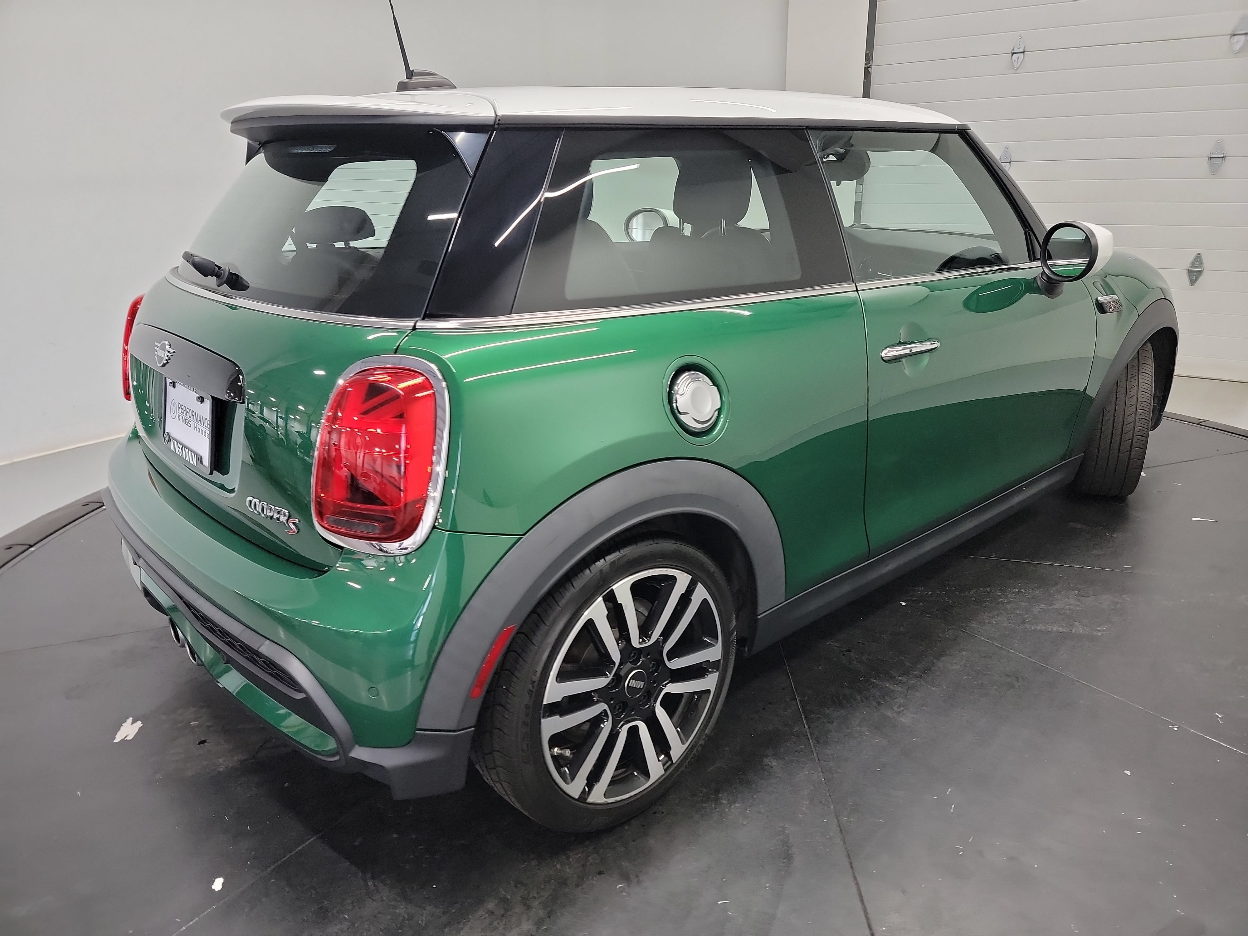 Used 2022 MINI Cooper S FWD image 9