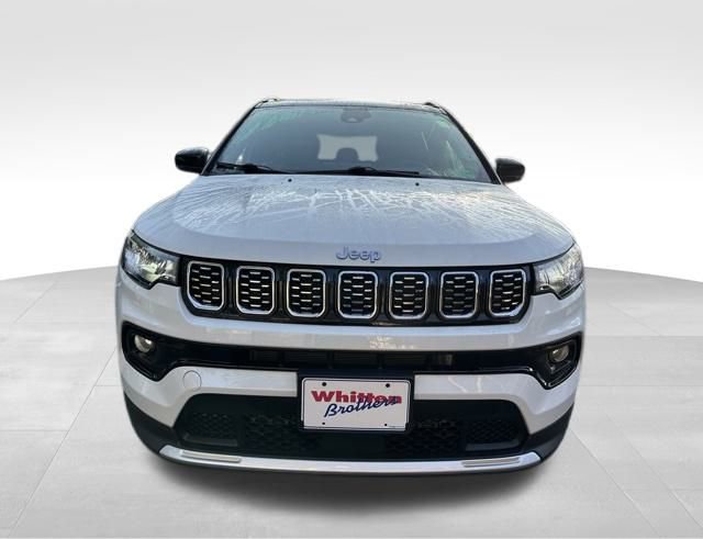 Used 2024 Jeep Compass Limited image 14