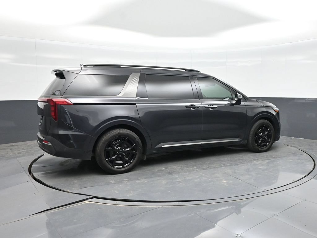 Used 2026 Kia Carnival SX w/ SX Dark Edition Package FWD image 19