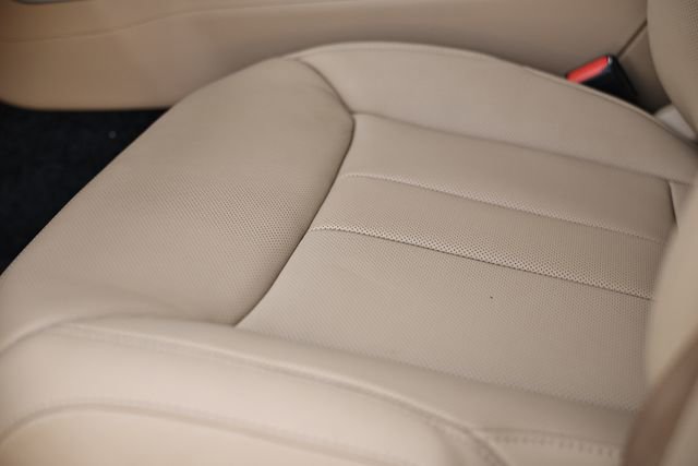 New 2026 Land Rover Range Rover Long Wheelbase SE image 26