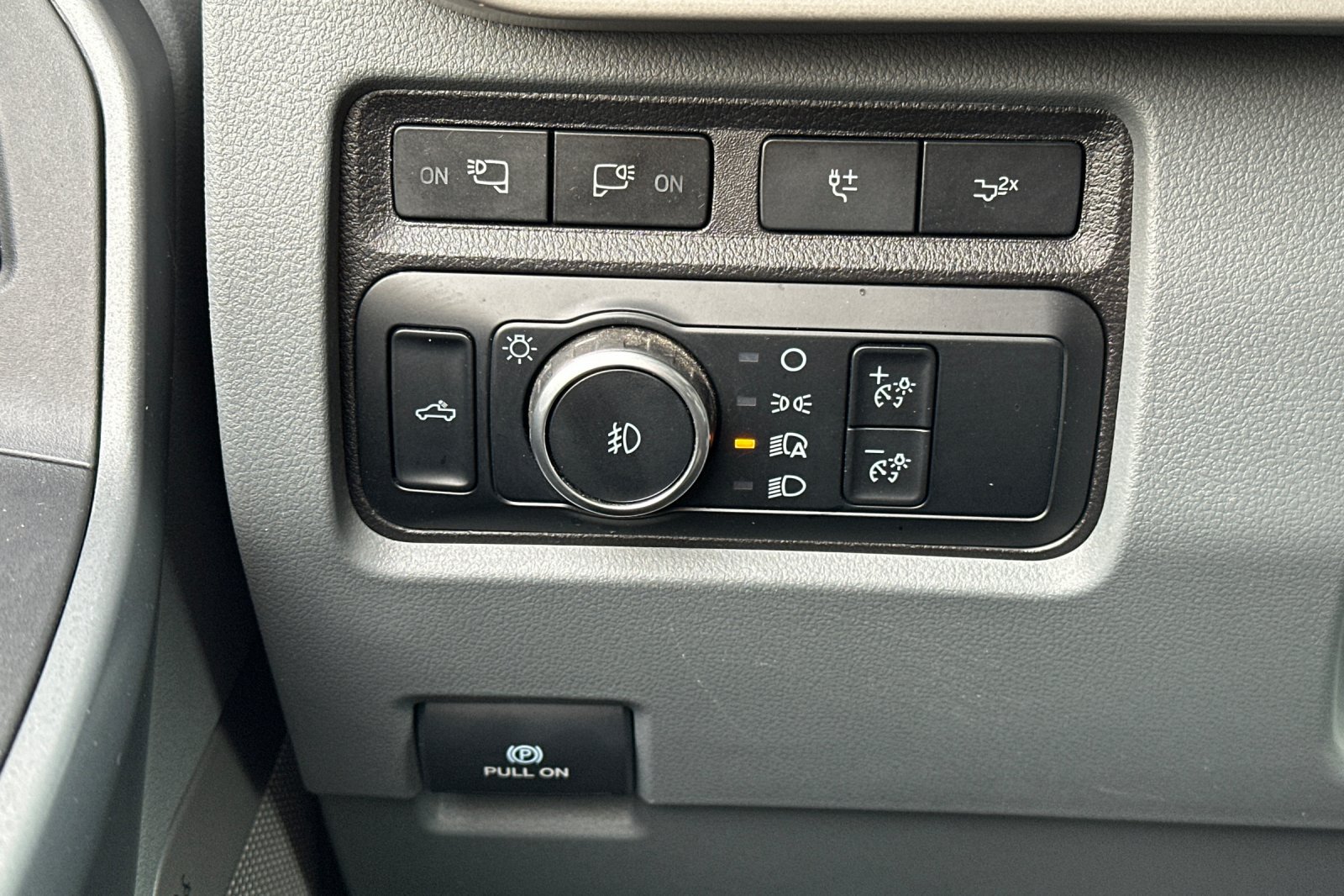 Used 2024 Ford F250 XLT w/ XLT Premium Package AWD/4WD image 26