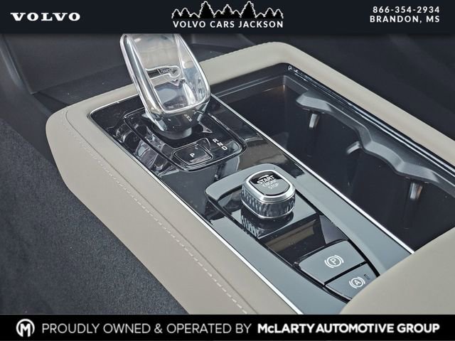 New 2026 Volvo XC90 B6 Ultra w/ Protection Package image 22