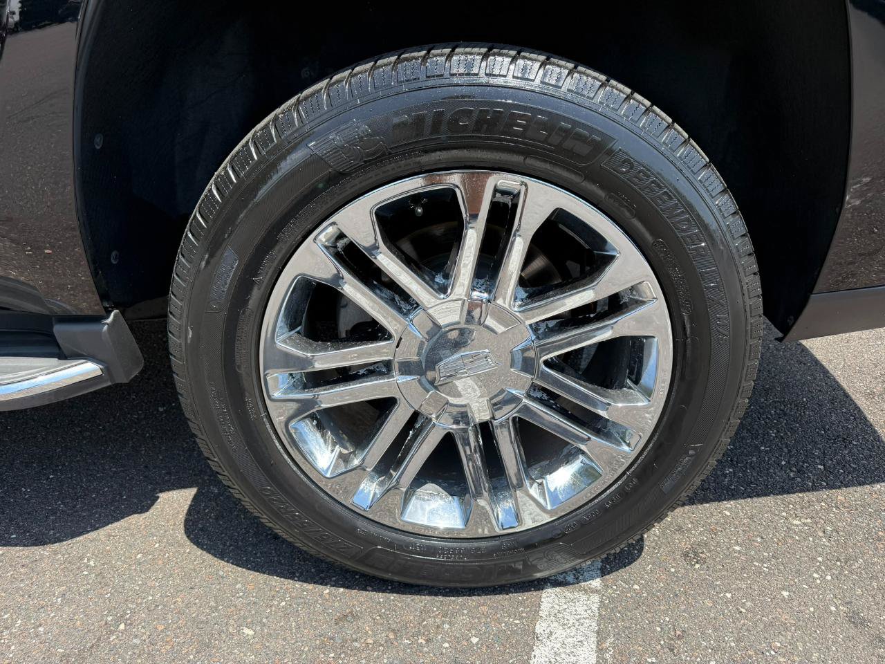 Used 2017 Cadillac Escalade 2WD image 8