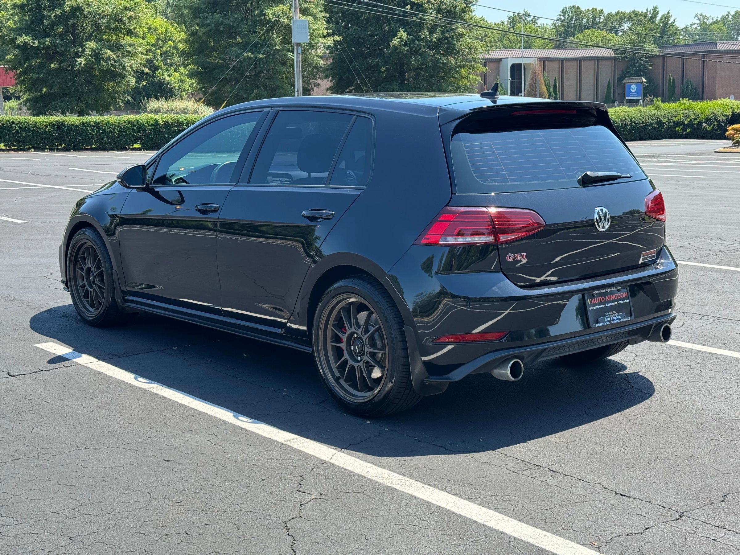 Used 2021 Volkswagen GTI SE image 8